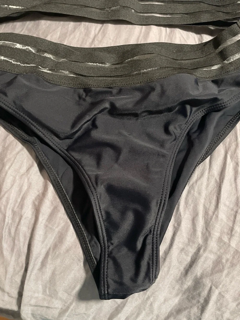 SHEIN streamlined elastic fabric